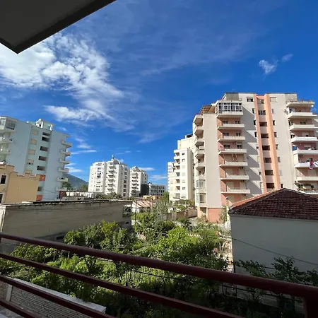 Apartment Haris *